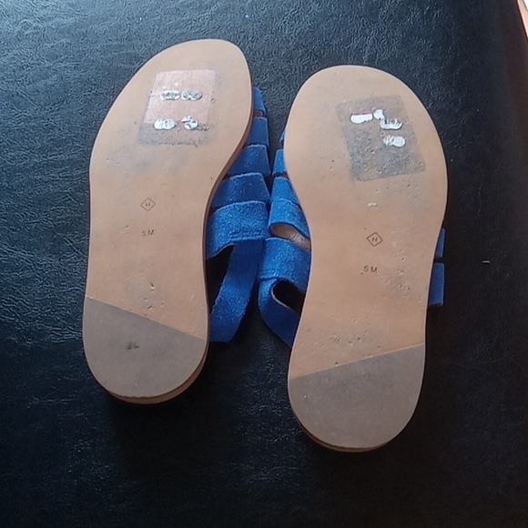 Halogen, blue suede sandals, size 5 M, Sale! 2 for $20.00! - Picture 5 of 8